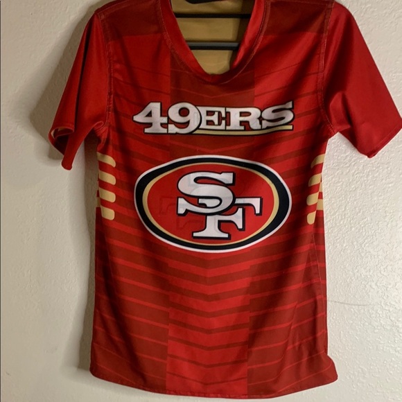 Reversible Red 49ers Graphic T-Shirt - Picture 5 of 9